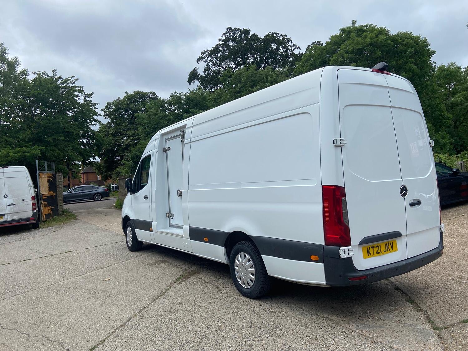 Mercedes Benz Sprinter
