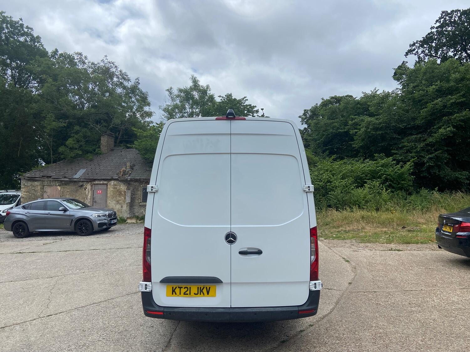 Mercedes Benz Sprinter
