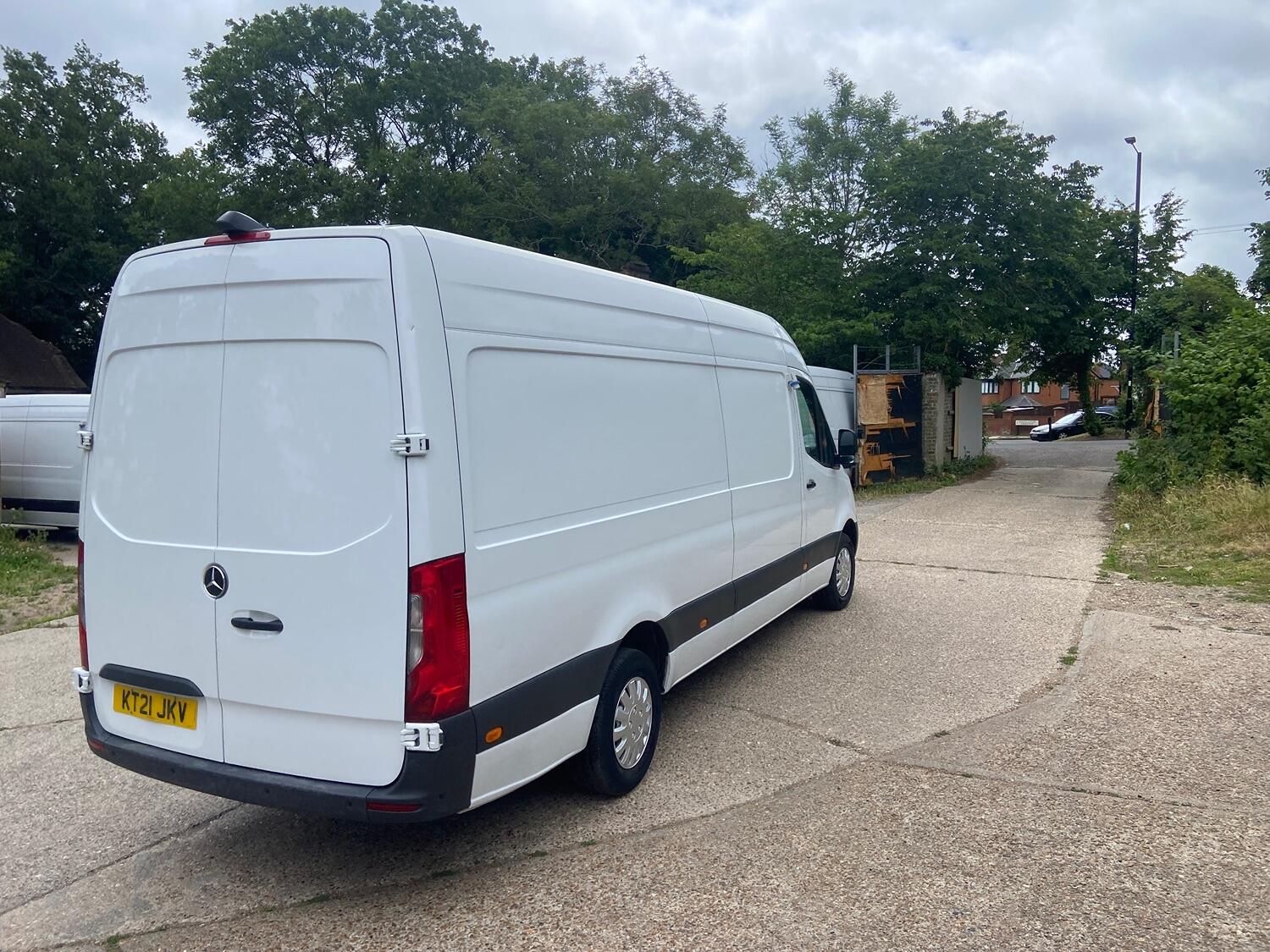 Mercedes Benz Sprinter