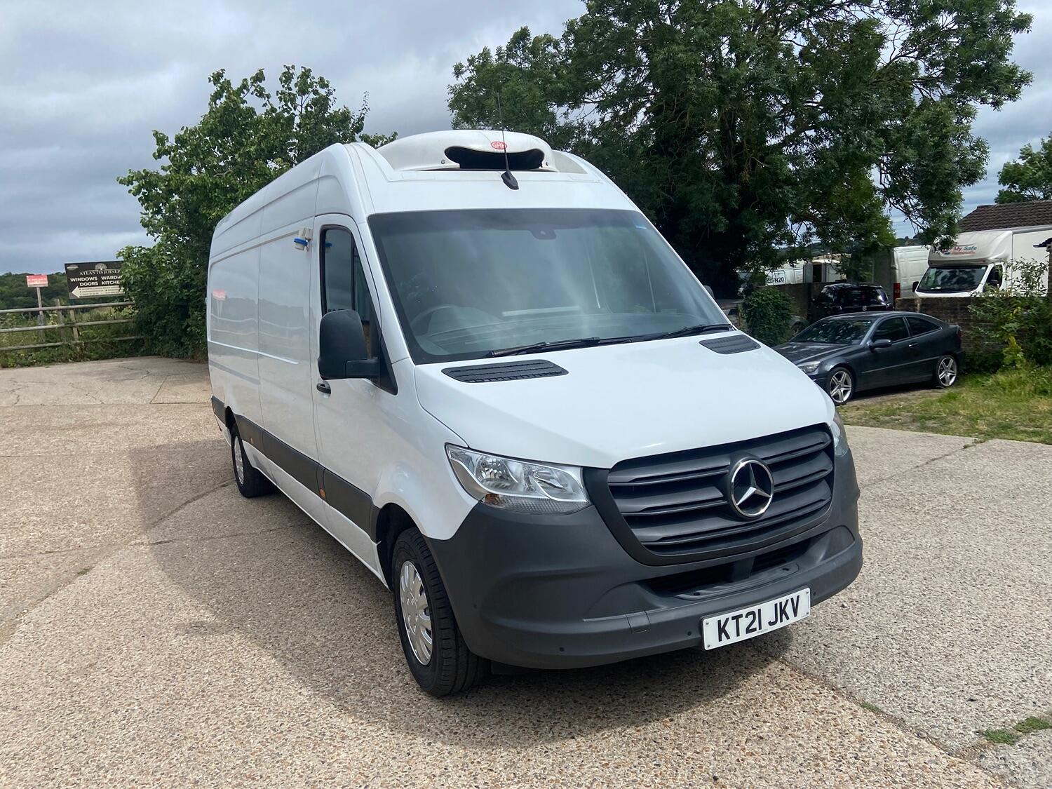 Mercedes Benz Sprinter