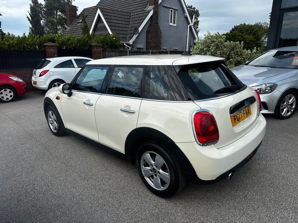 MINI Hatch