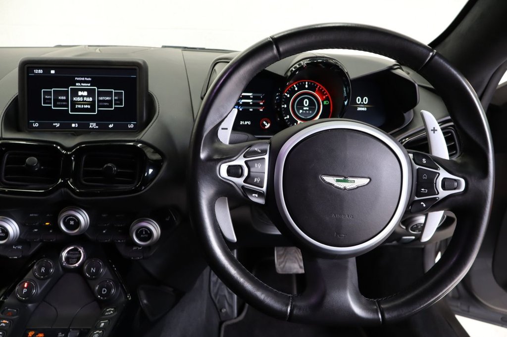Aston Martin Vantage