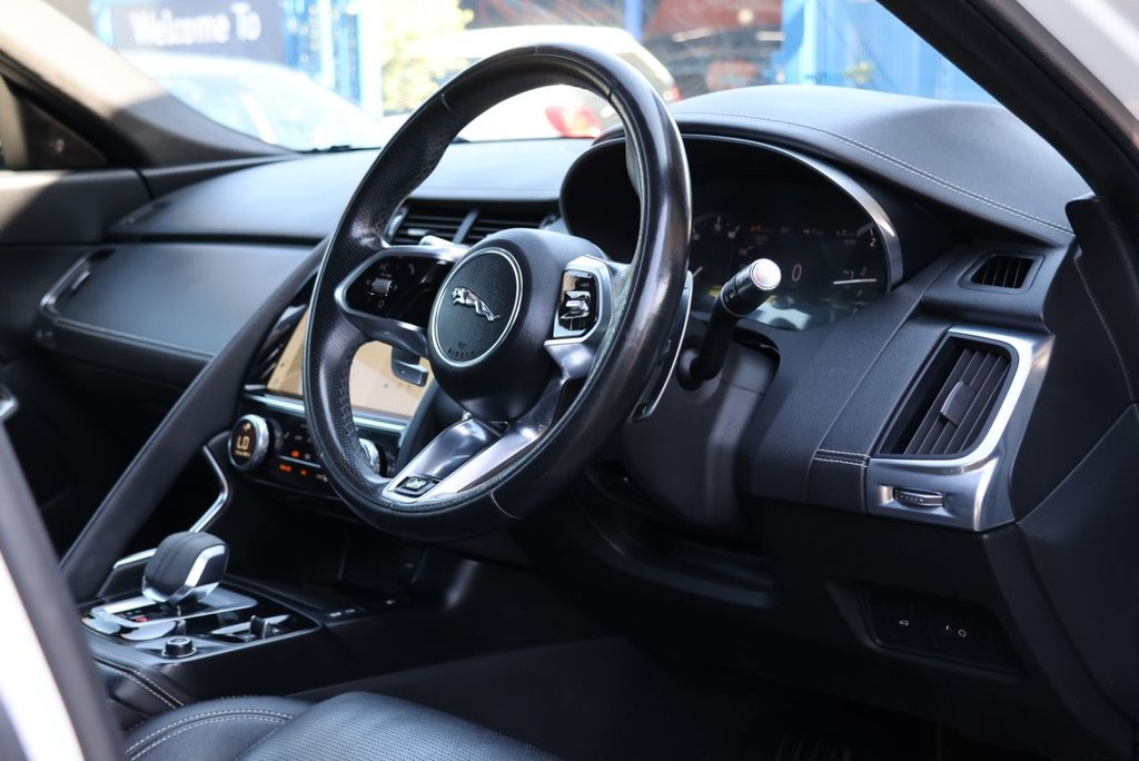 Jaguar E Pace