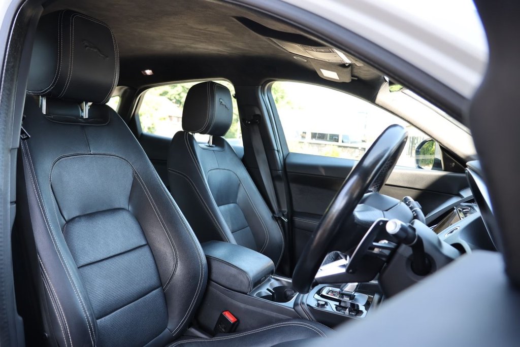 Jaguar E Pace