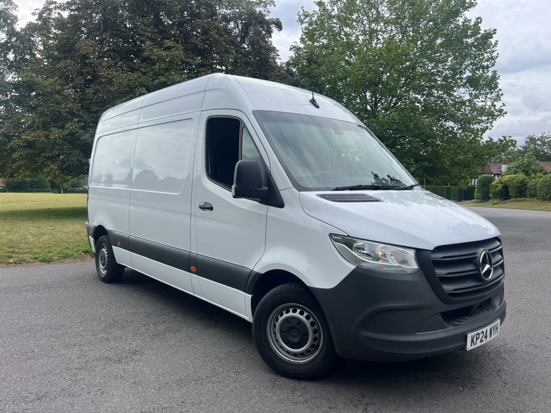 Mercedes Benz Sprinter