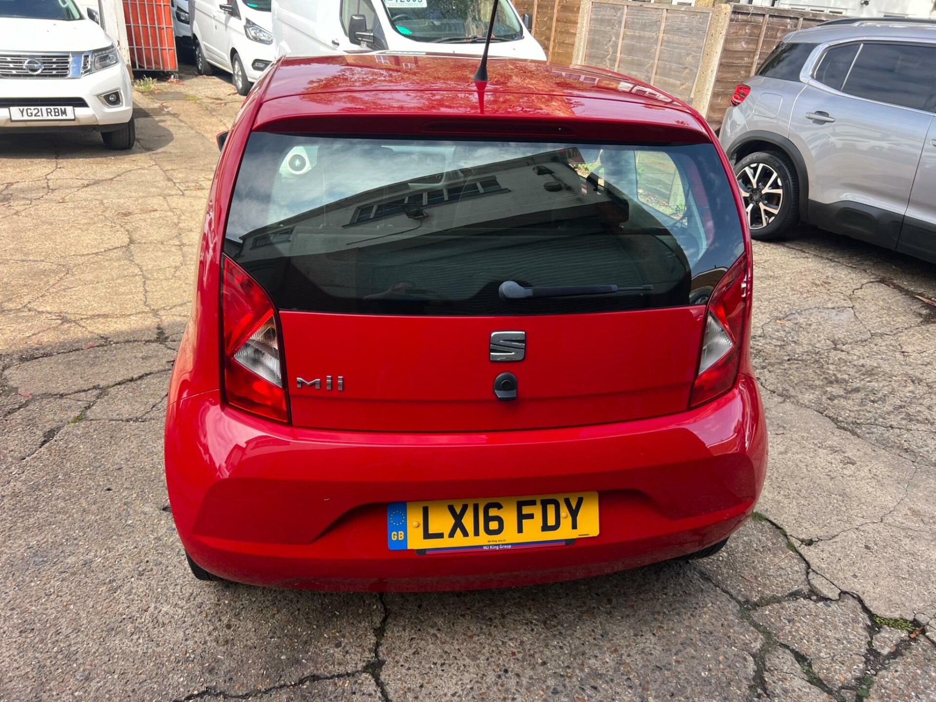 SEAT Mii