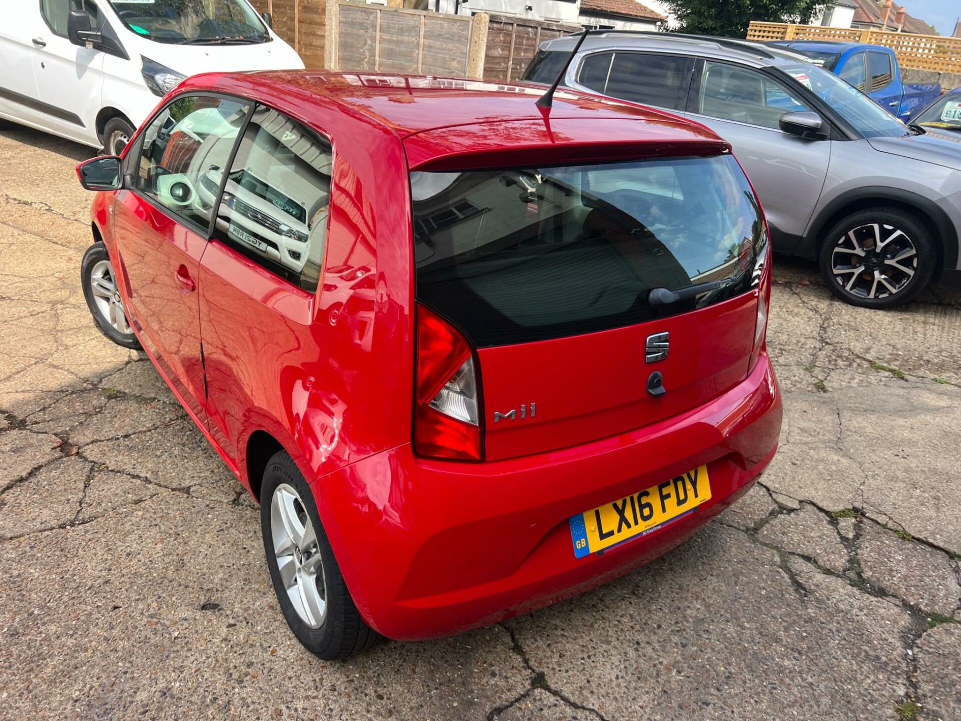SEAT Mii
