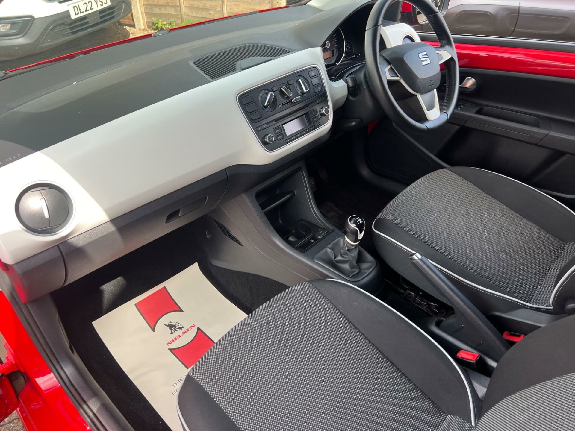 SEAT Mii