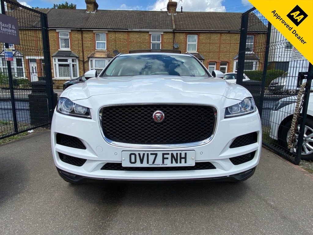 Jaguar F Pace