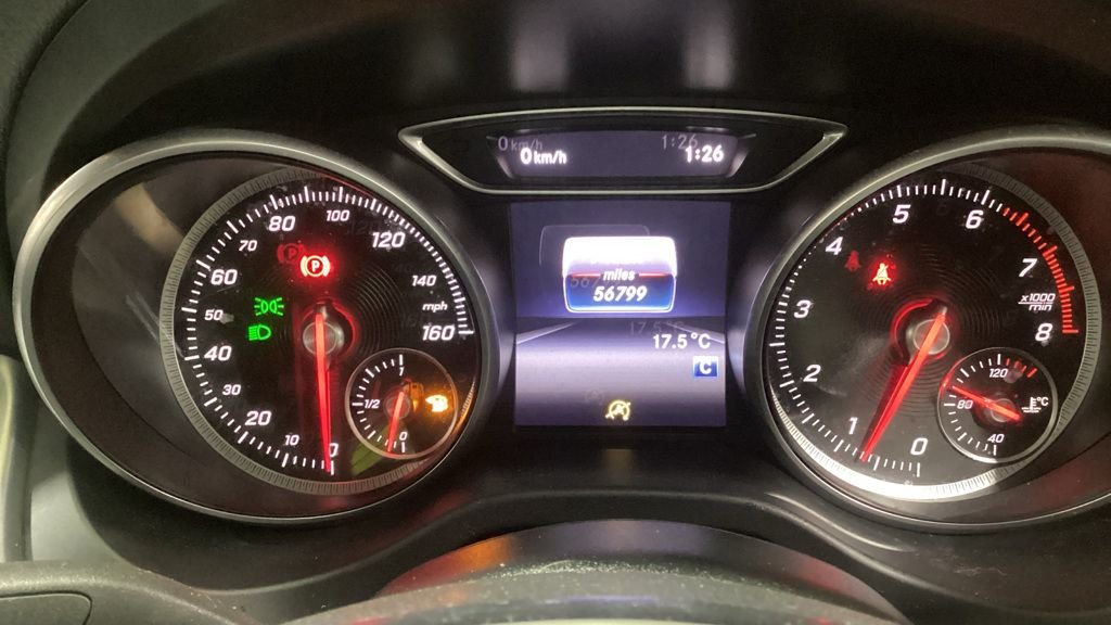 Mercedes Benz CLA