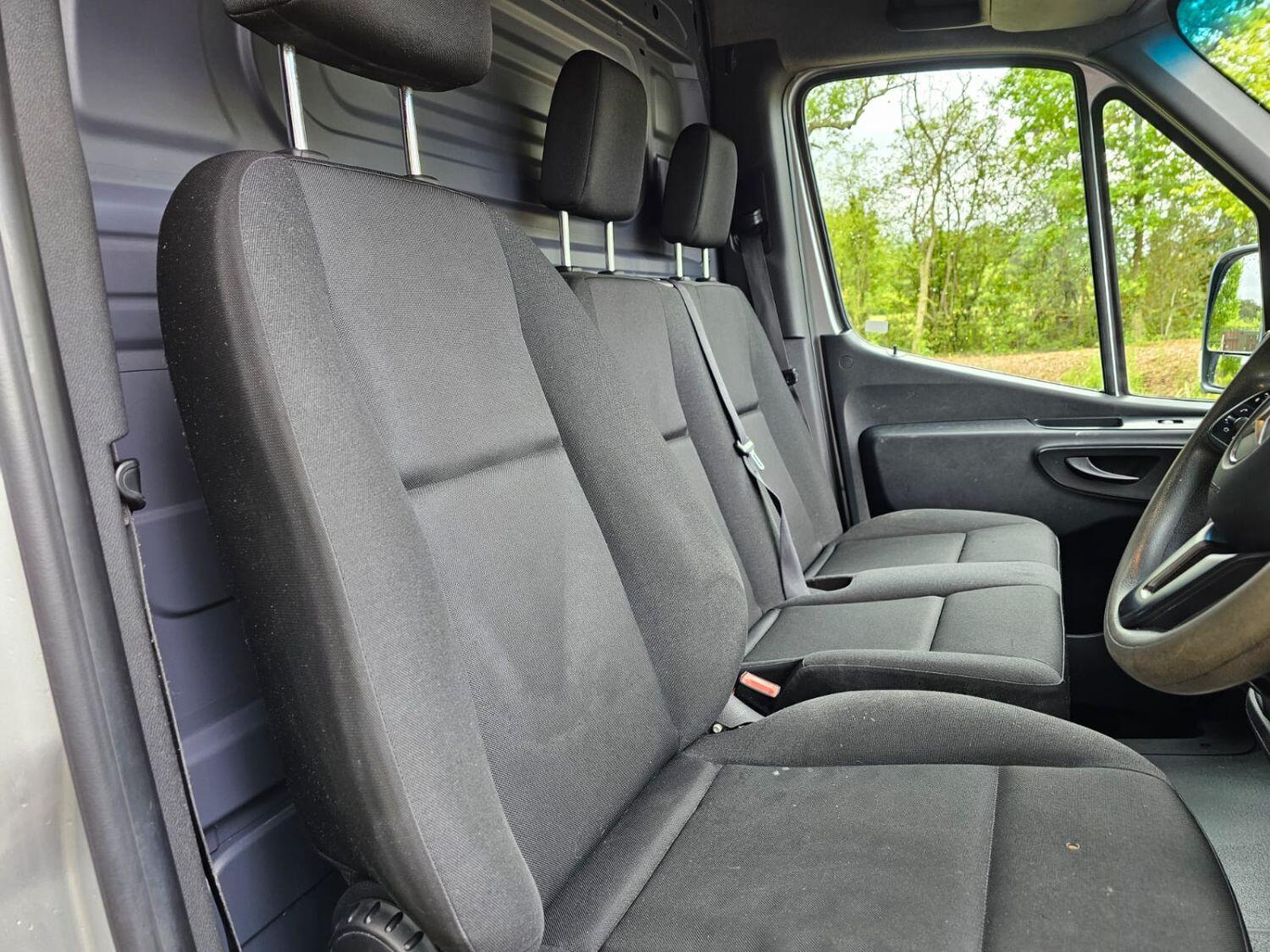 Mercedes Benz Sprinter
