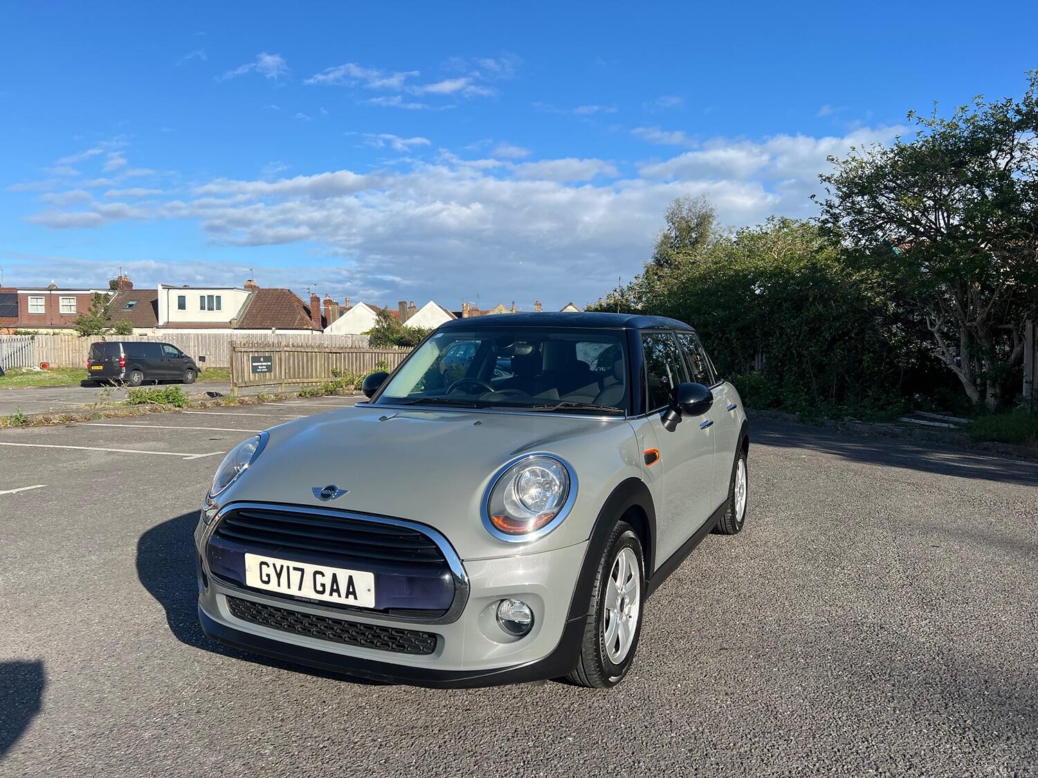 MINI Hatch