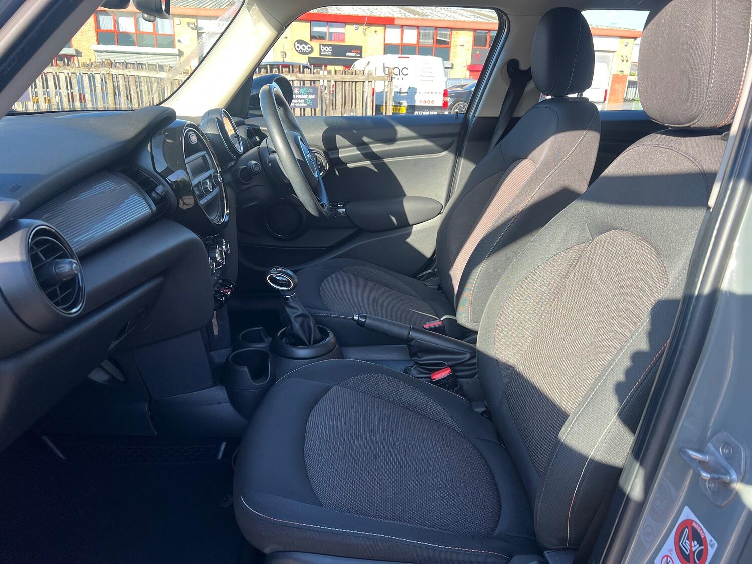 MINI Hatch