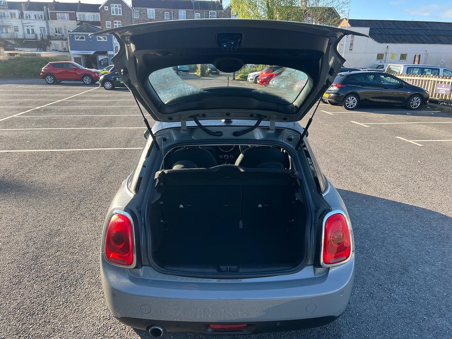 MINI Hatch