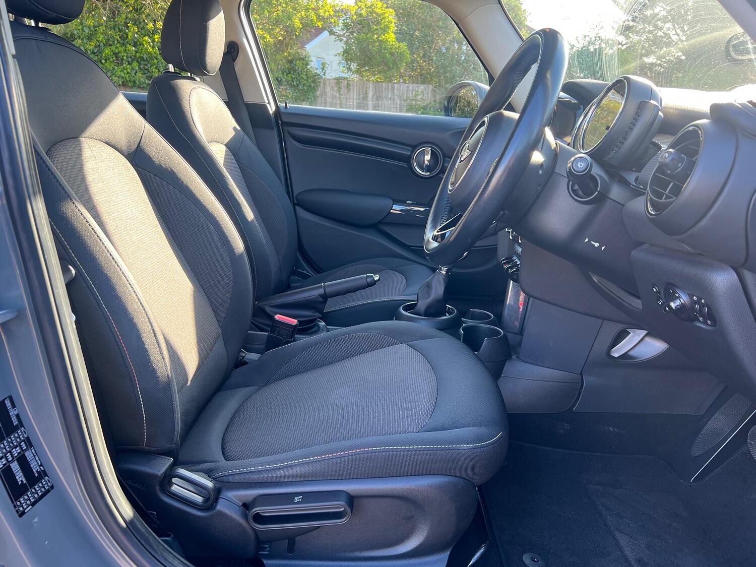 MINI Hatch