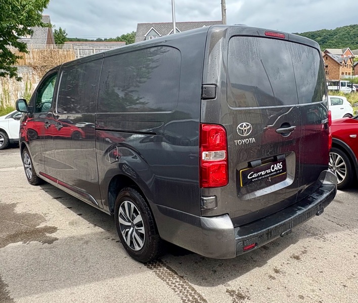 Toyota Proace