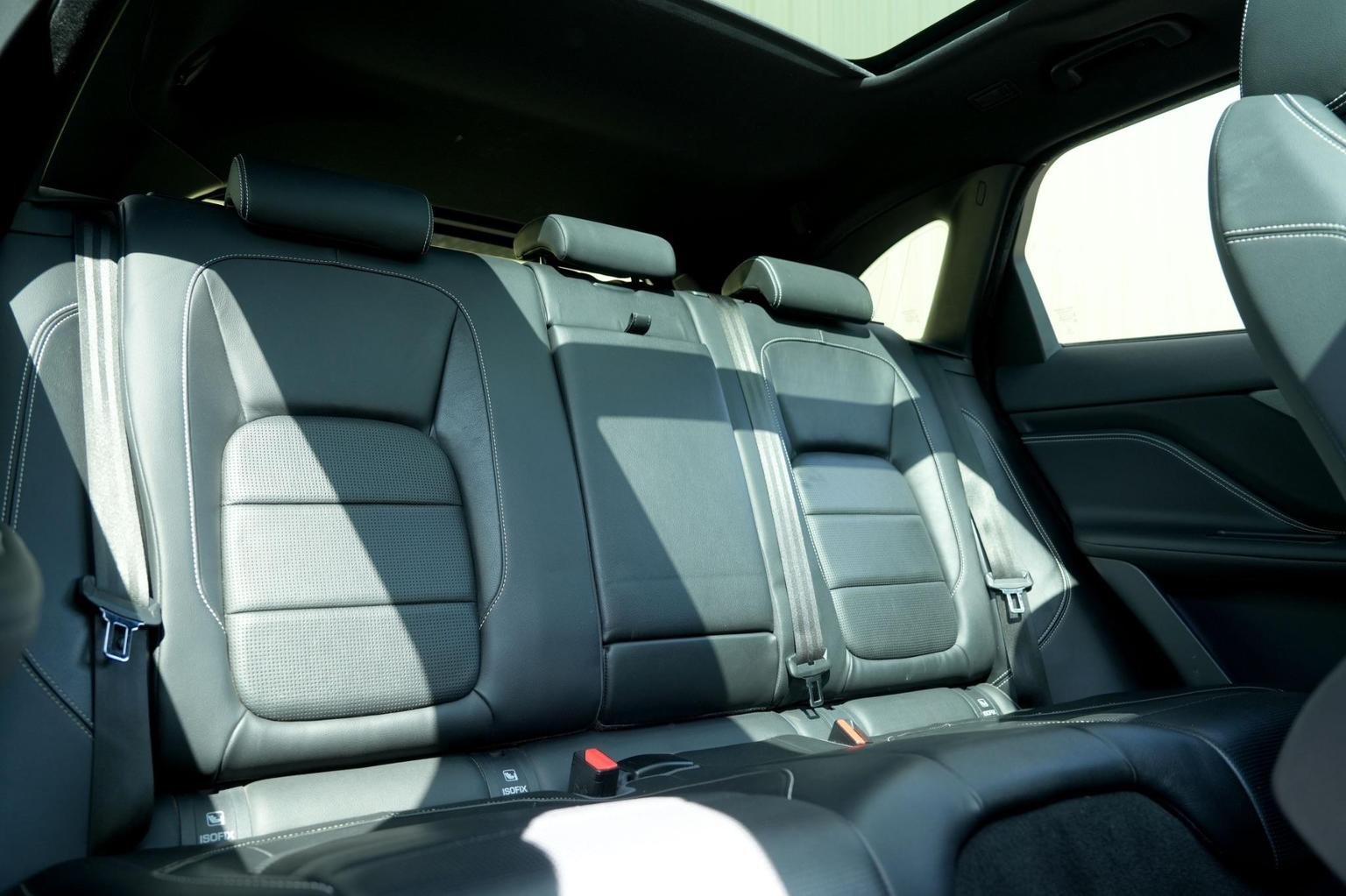 Jaguar F Pace