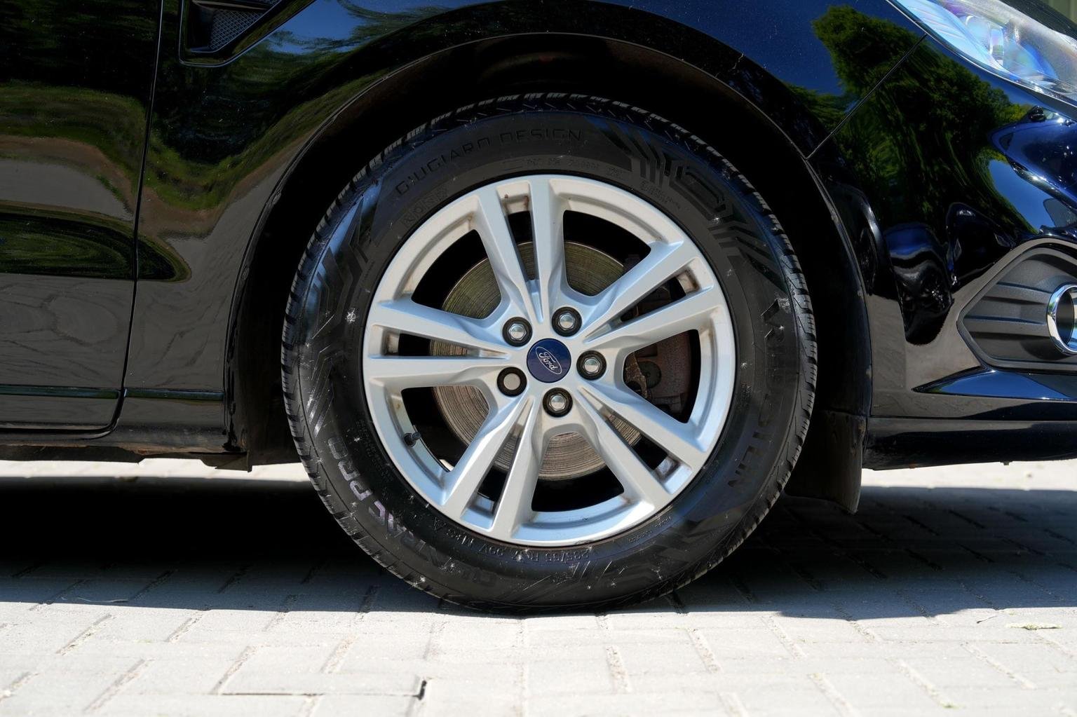 Ford S Max