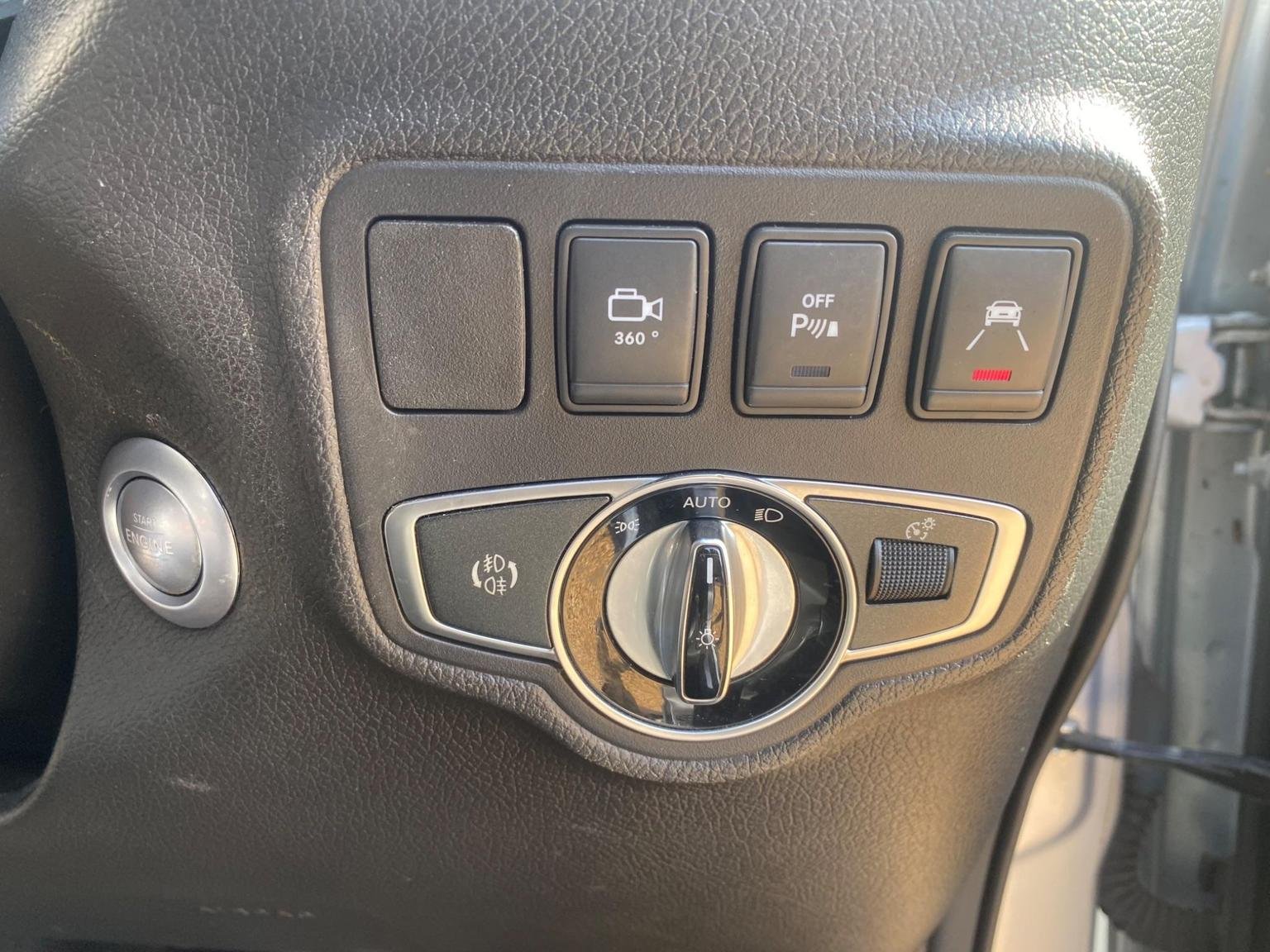 Mercedes Benz X Class