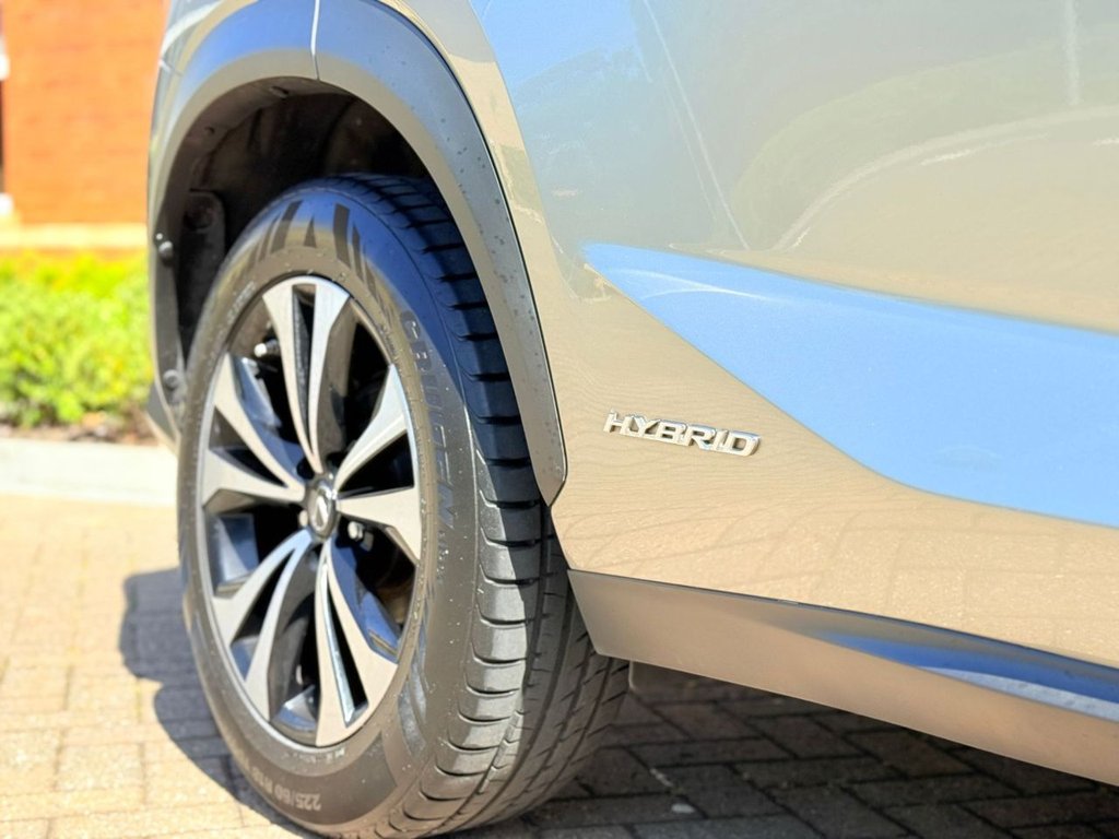 Lexus NX 300h