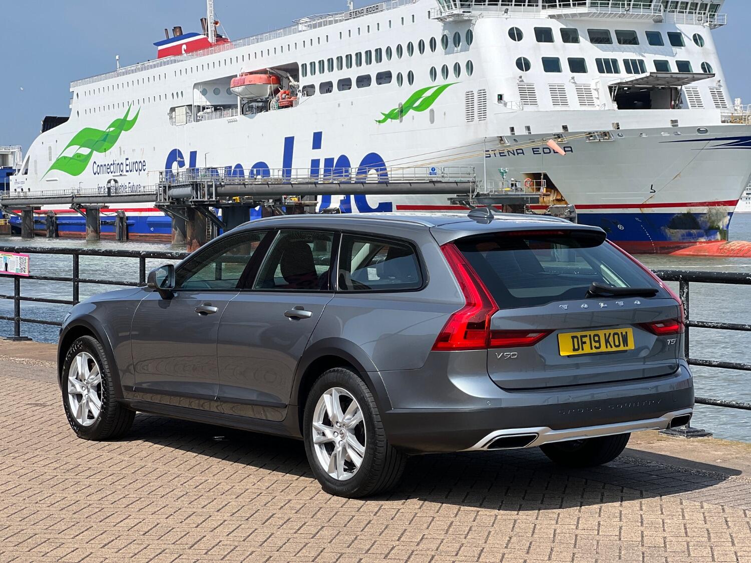 Volvo V90