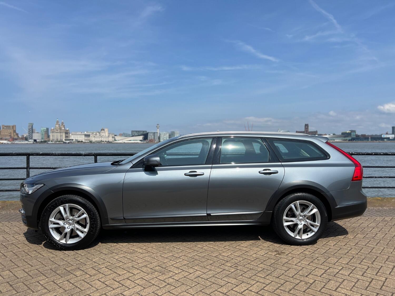 Volvo V90