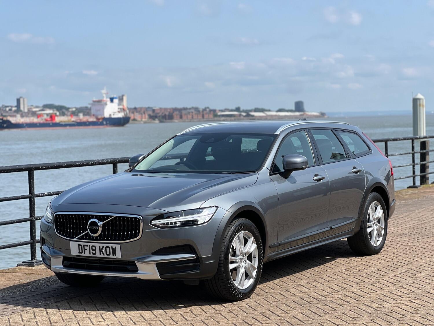 Volvo V90
