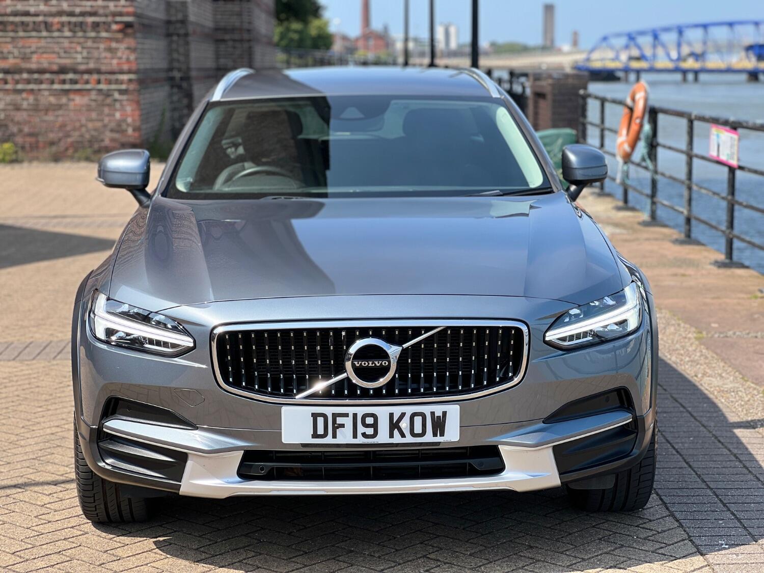 Volvo V90