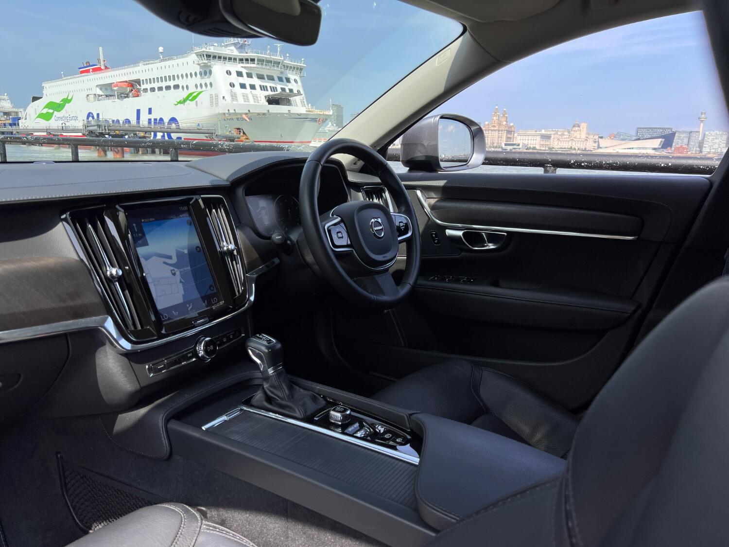 Volvo V90