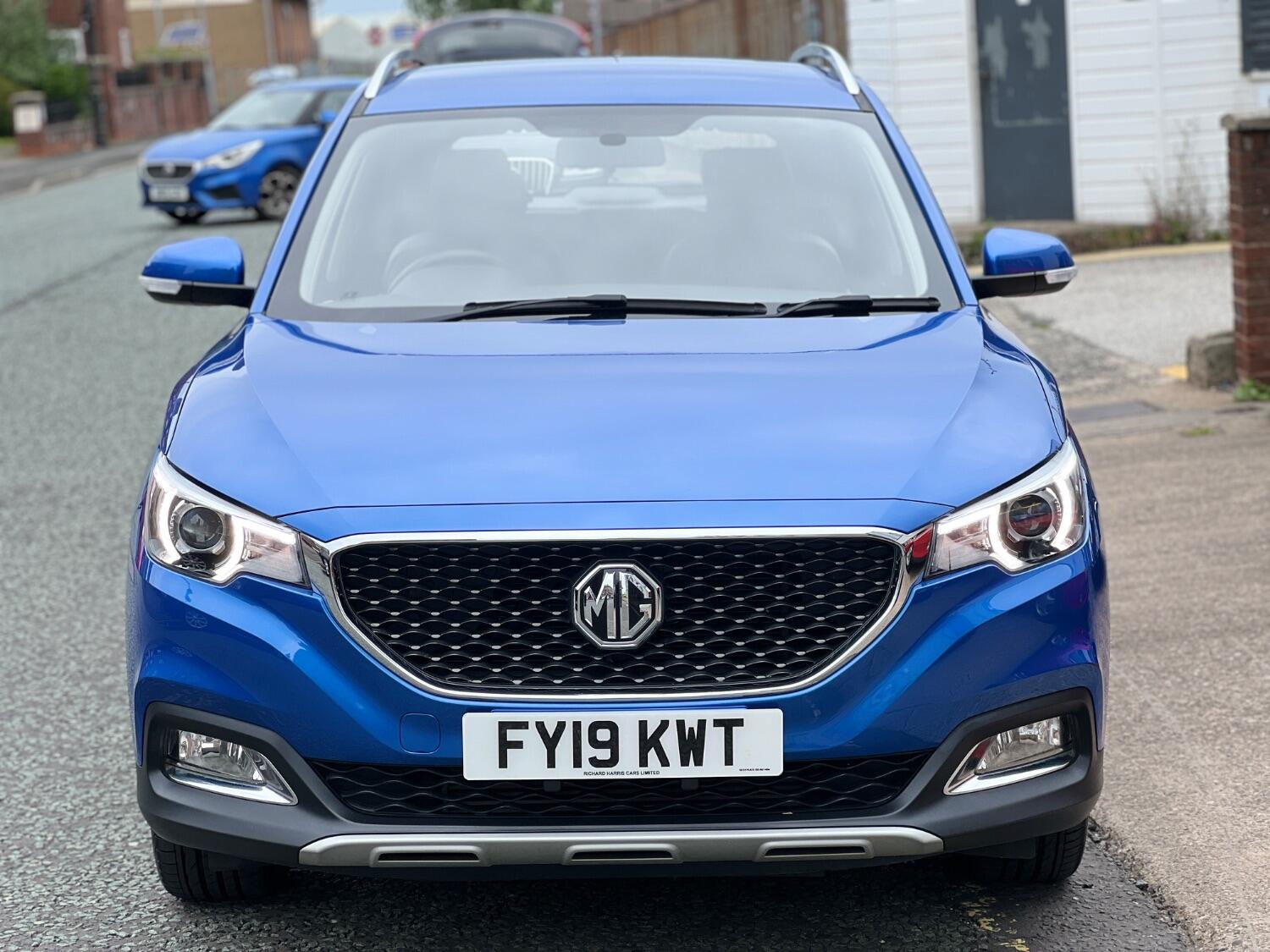 MG ZS