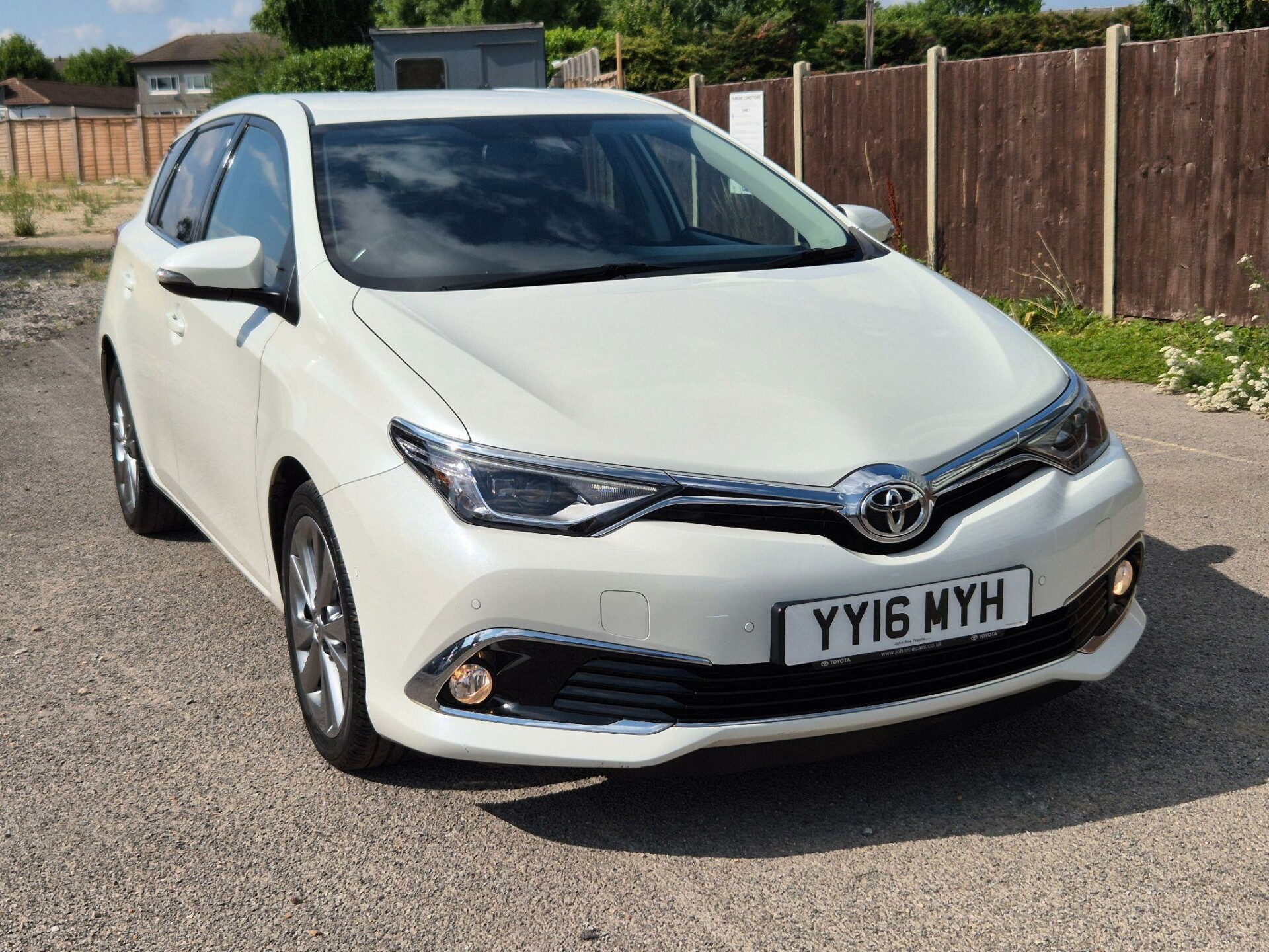 Toyota Auris