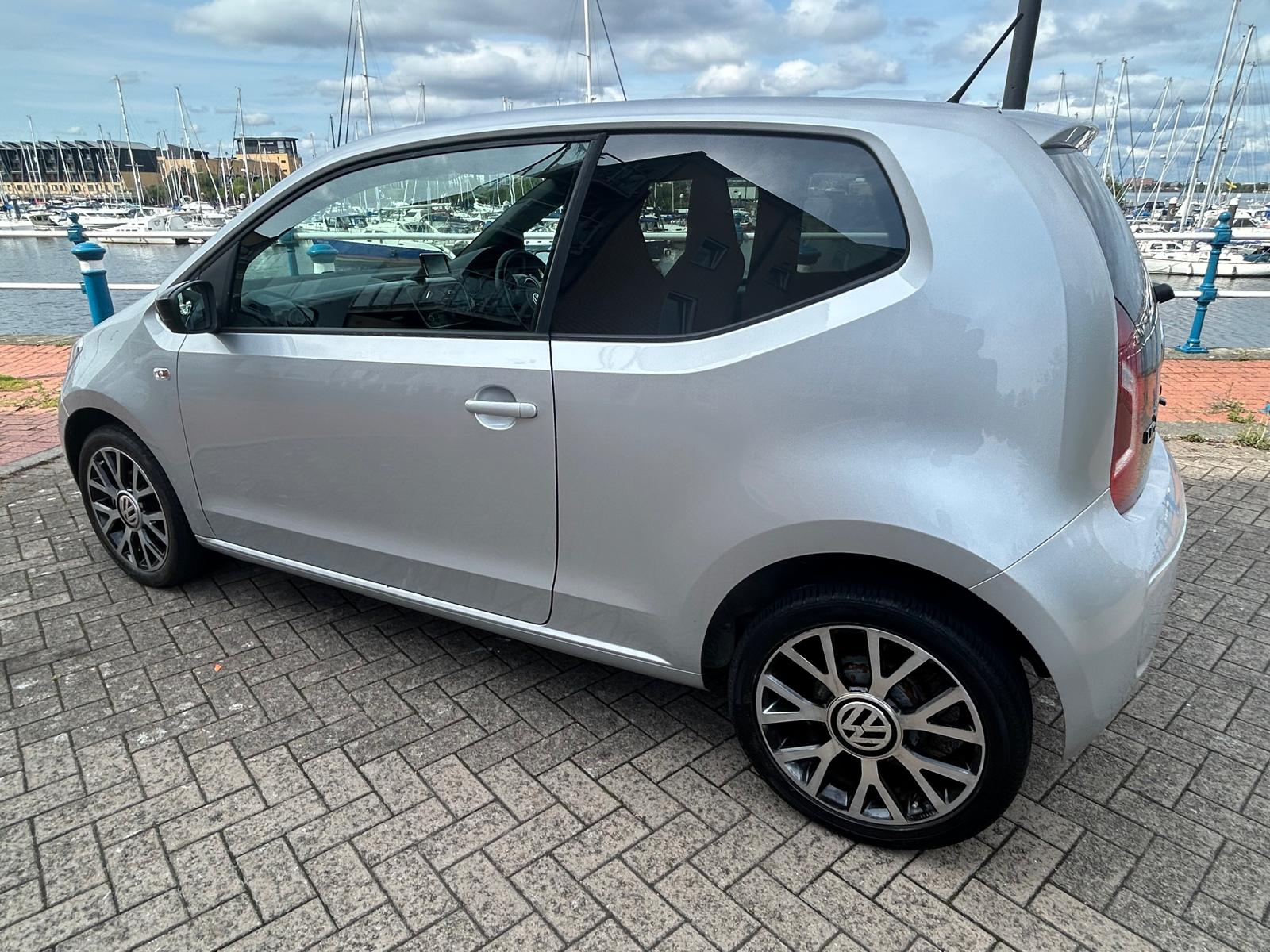 Volkswagen UP