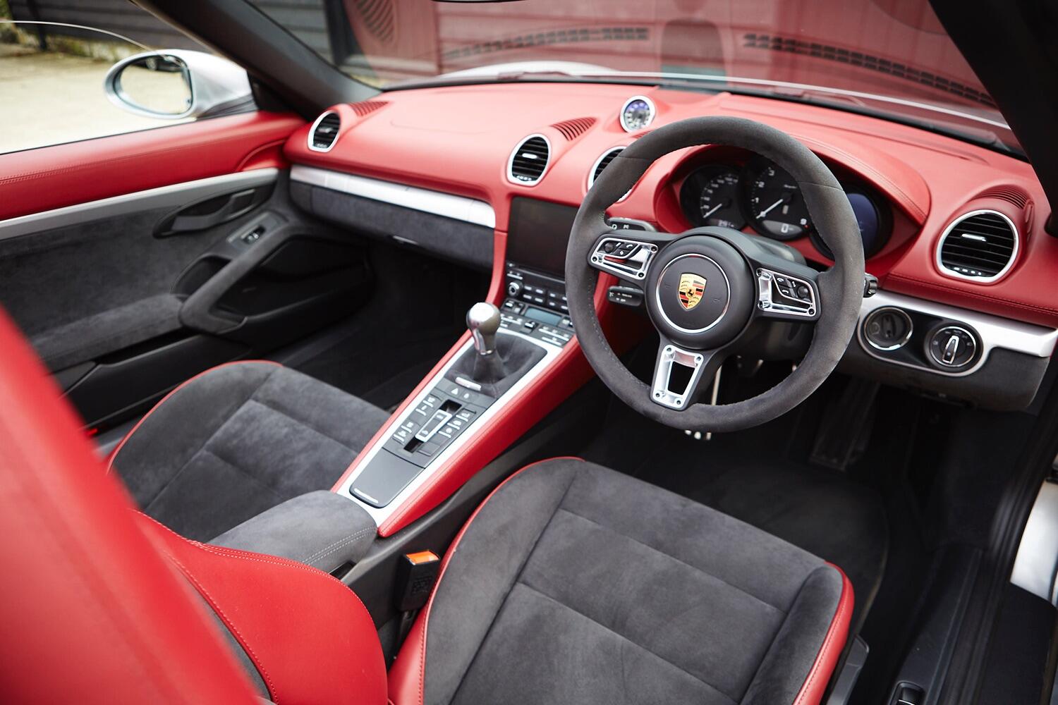 Porsche 718