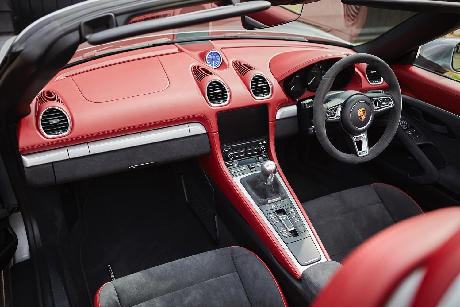 Porsche 718