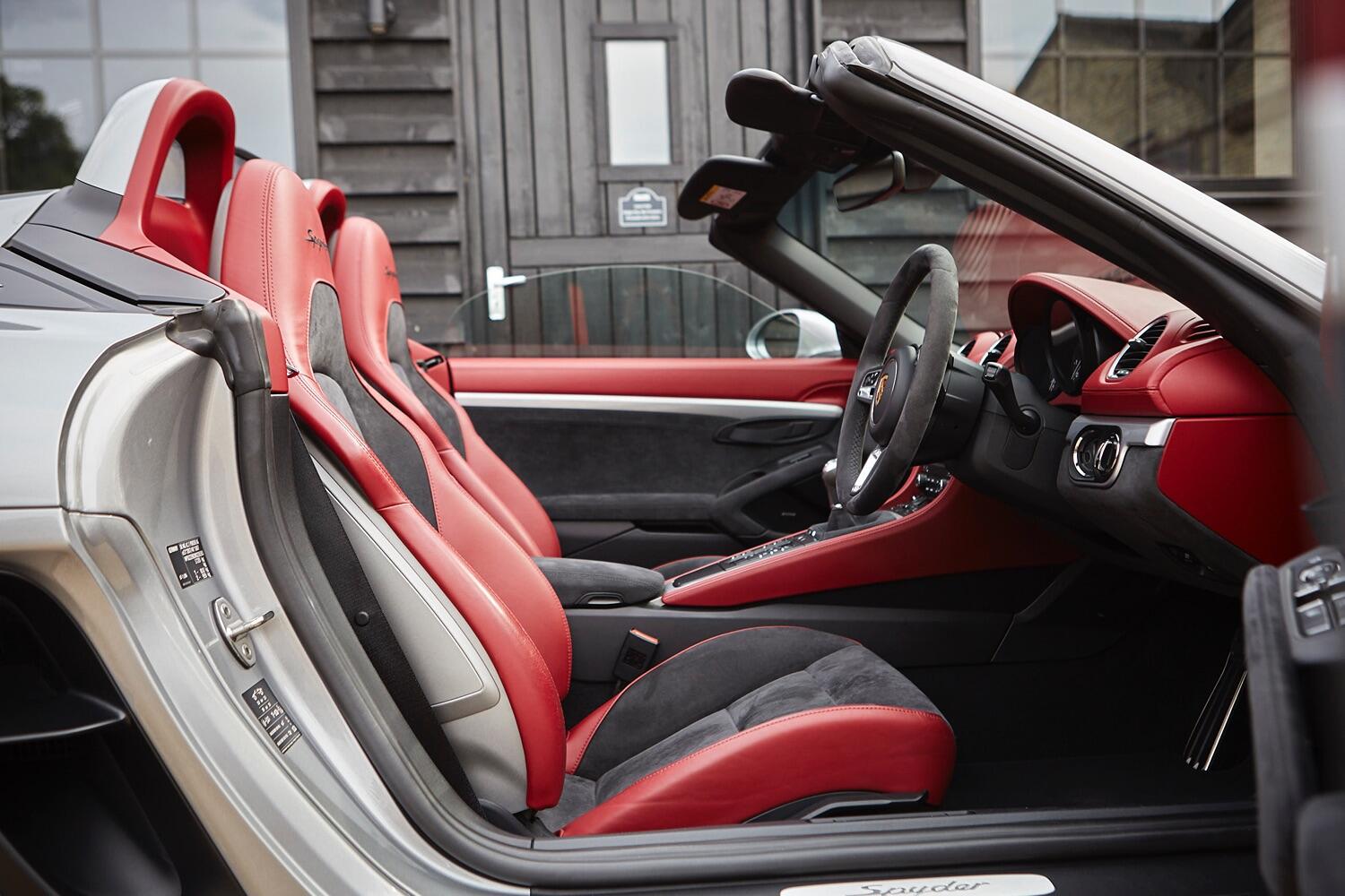 Porsche 718