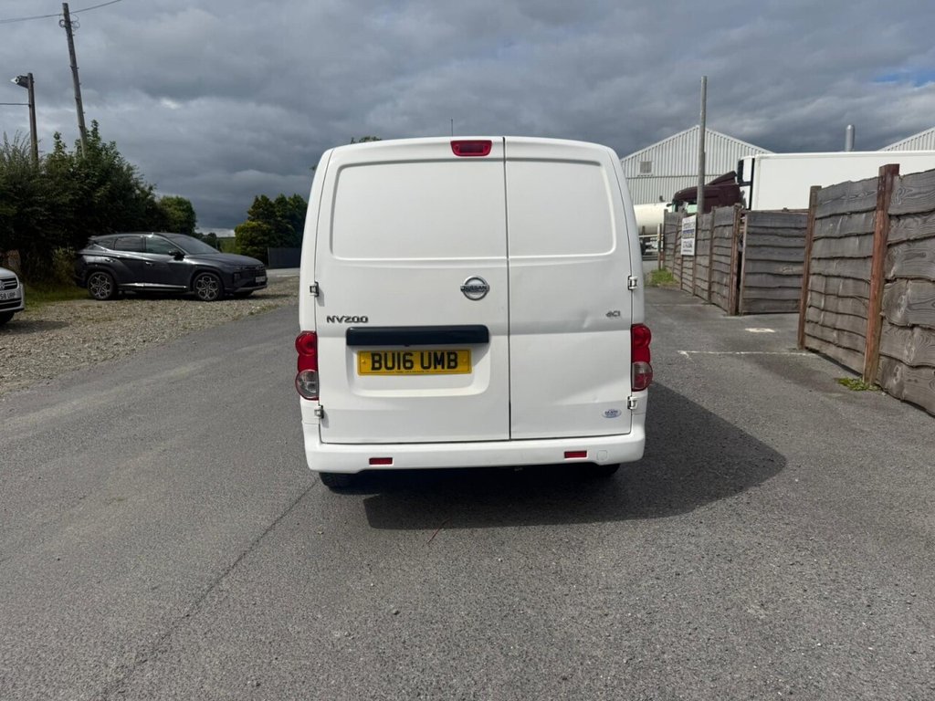Nissan NV200