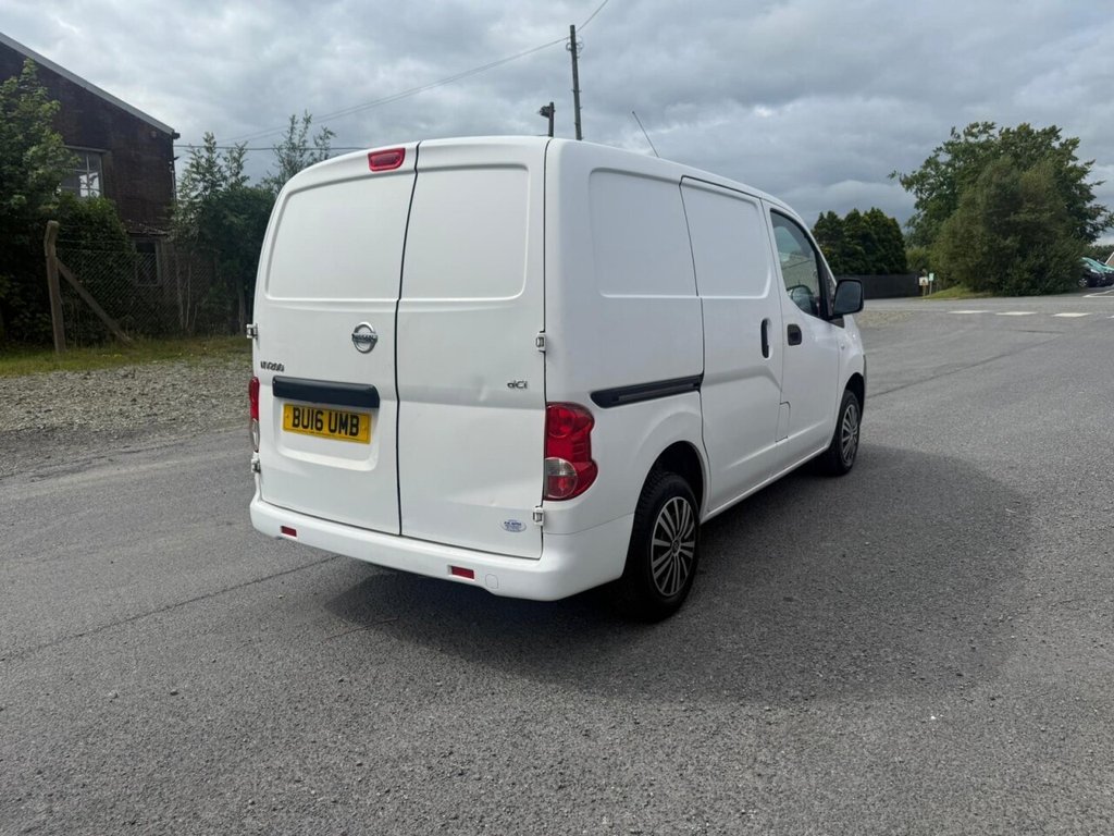 Nissan NV200