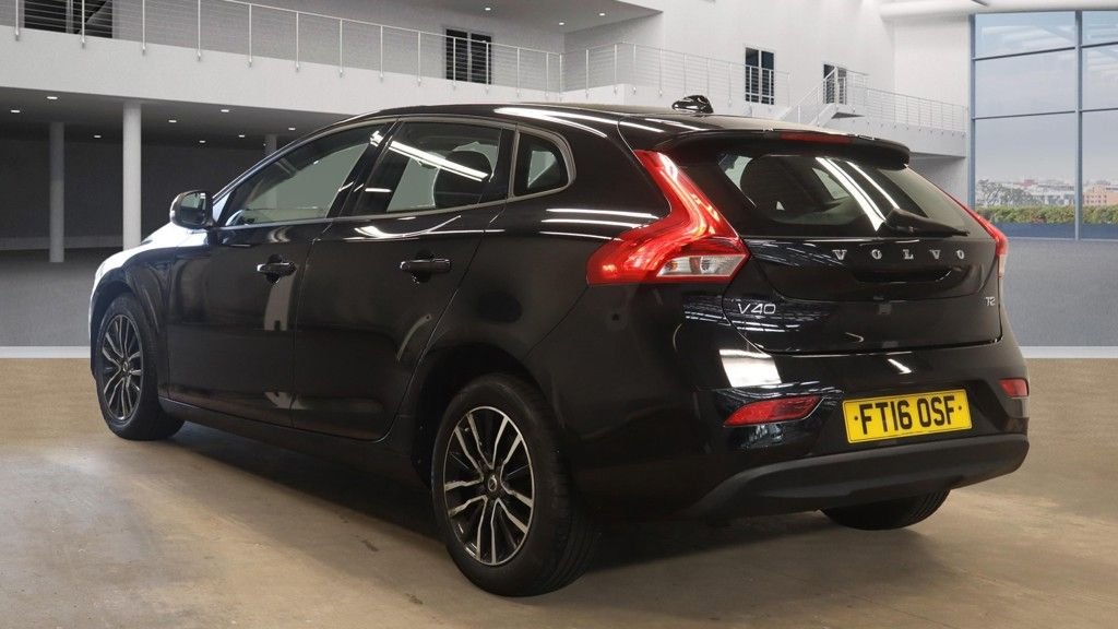 Volvo V40