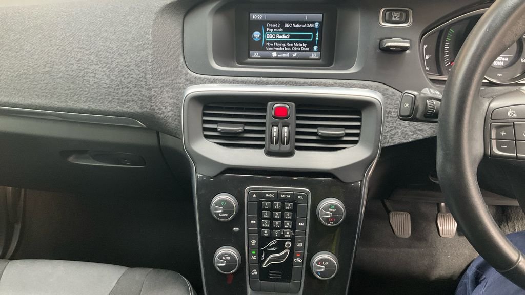 Volvo V40