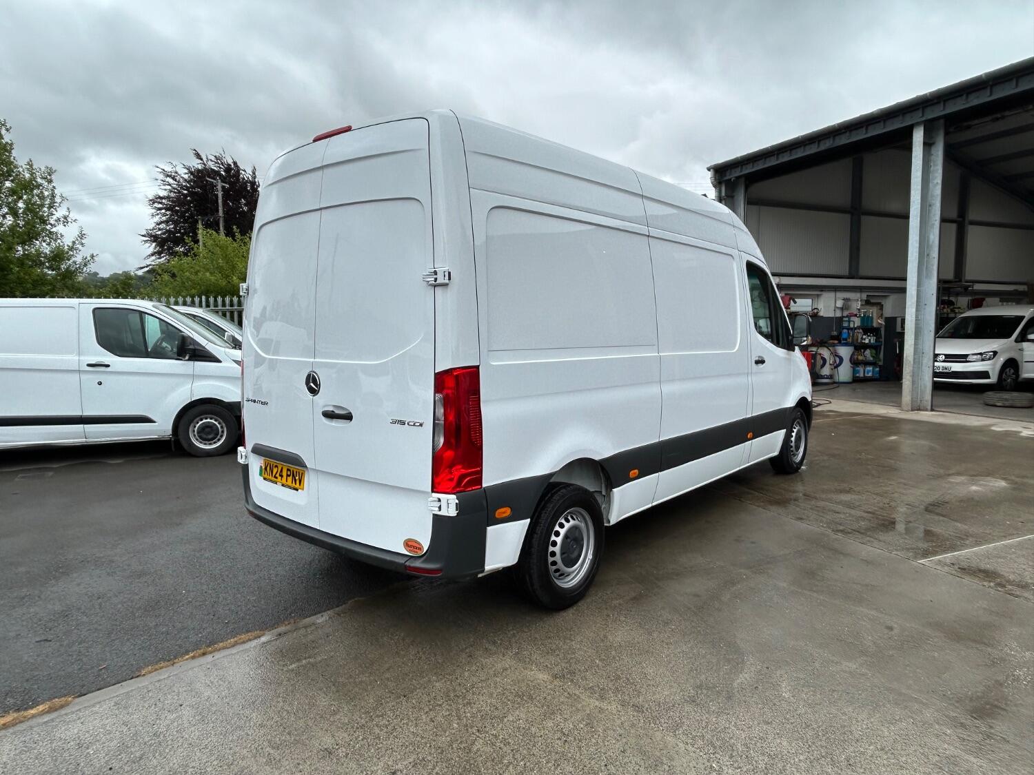 Mercedes Benz Sprinter