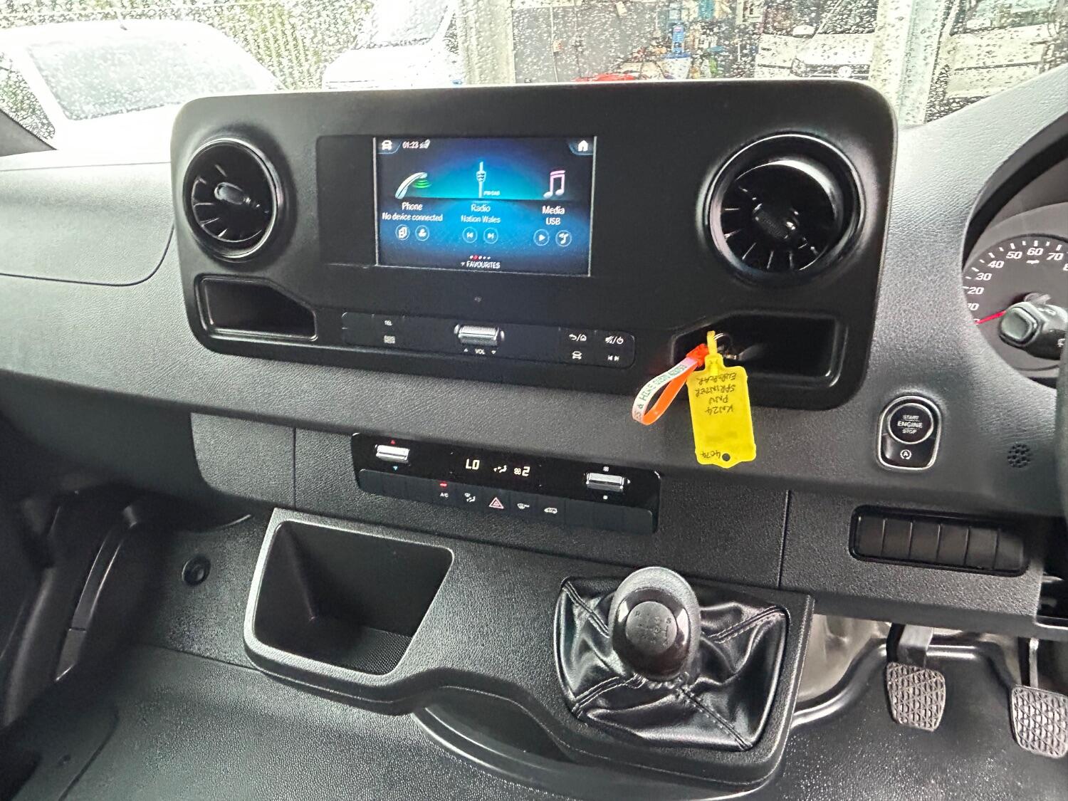 Mercedes Benz Sprinter