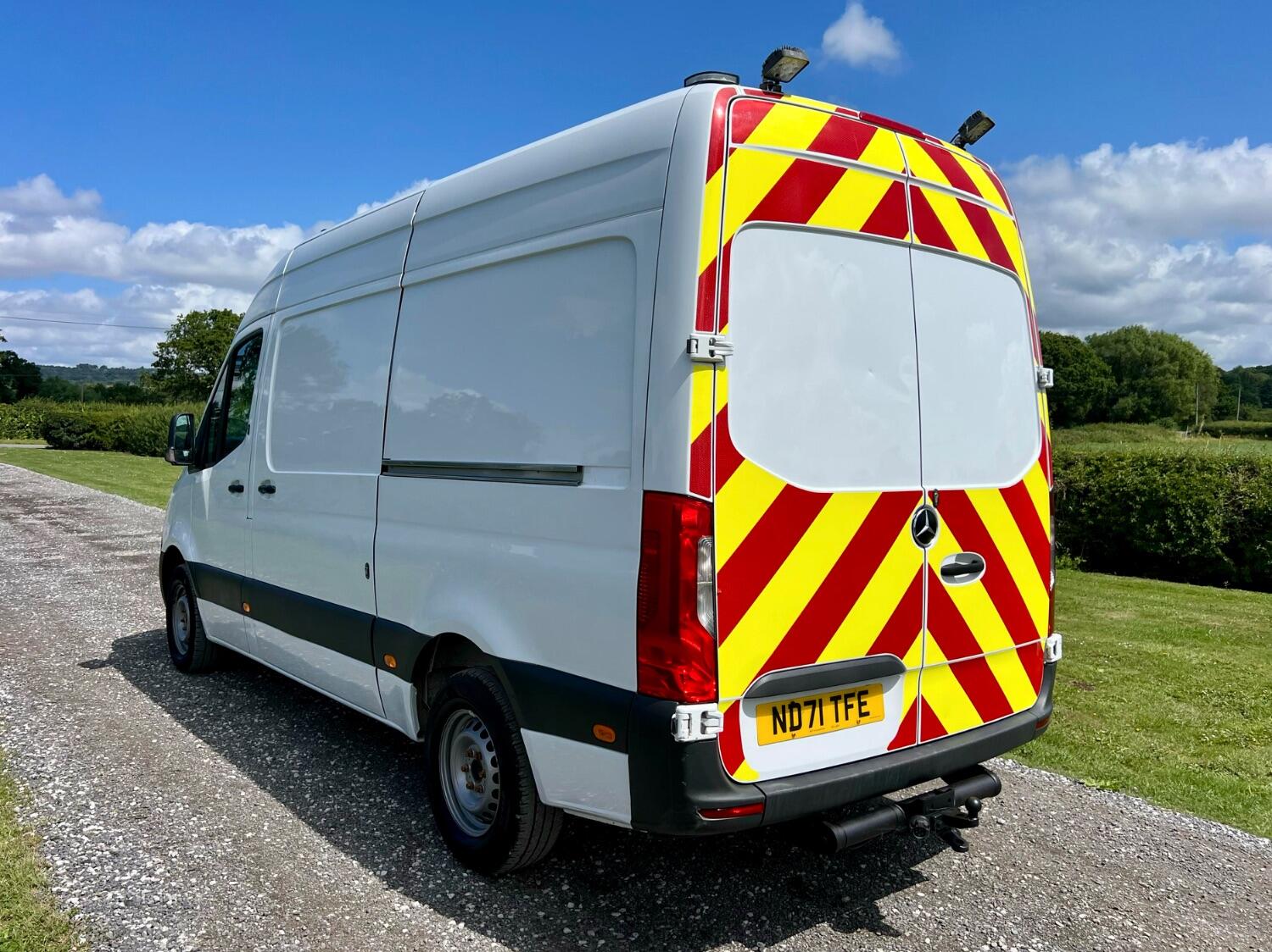 Mercedes Benz Sprinter