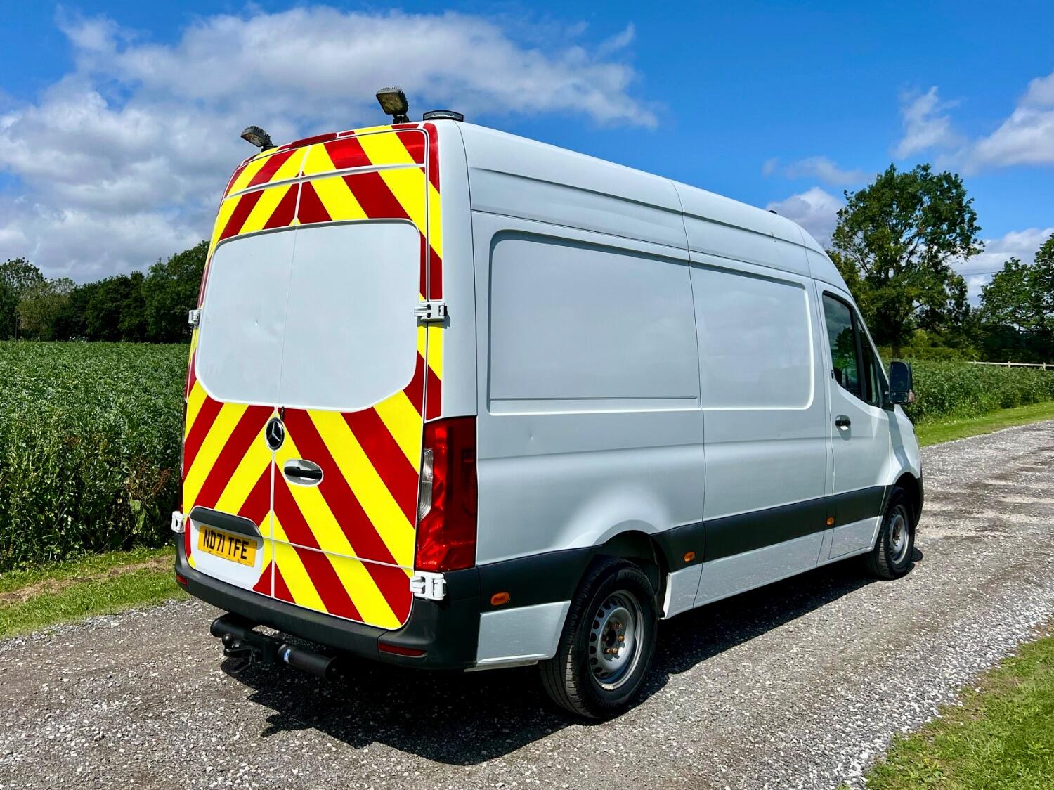 Mercedes Benz Sprinter