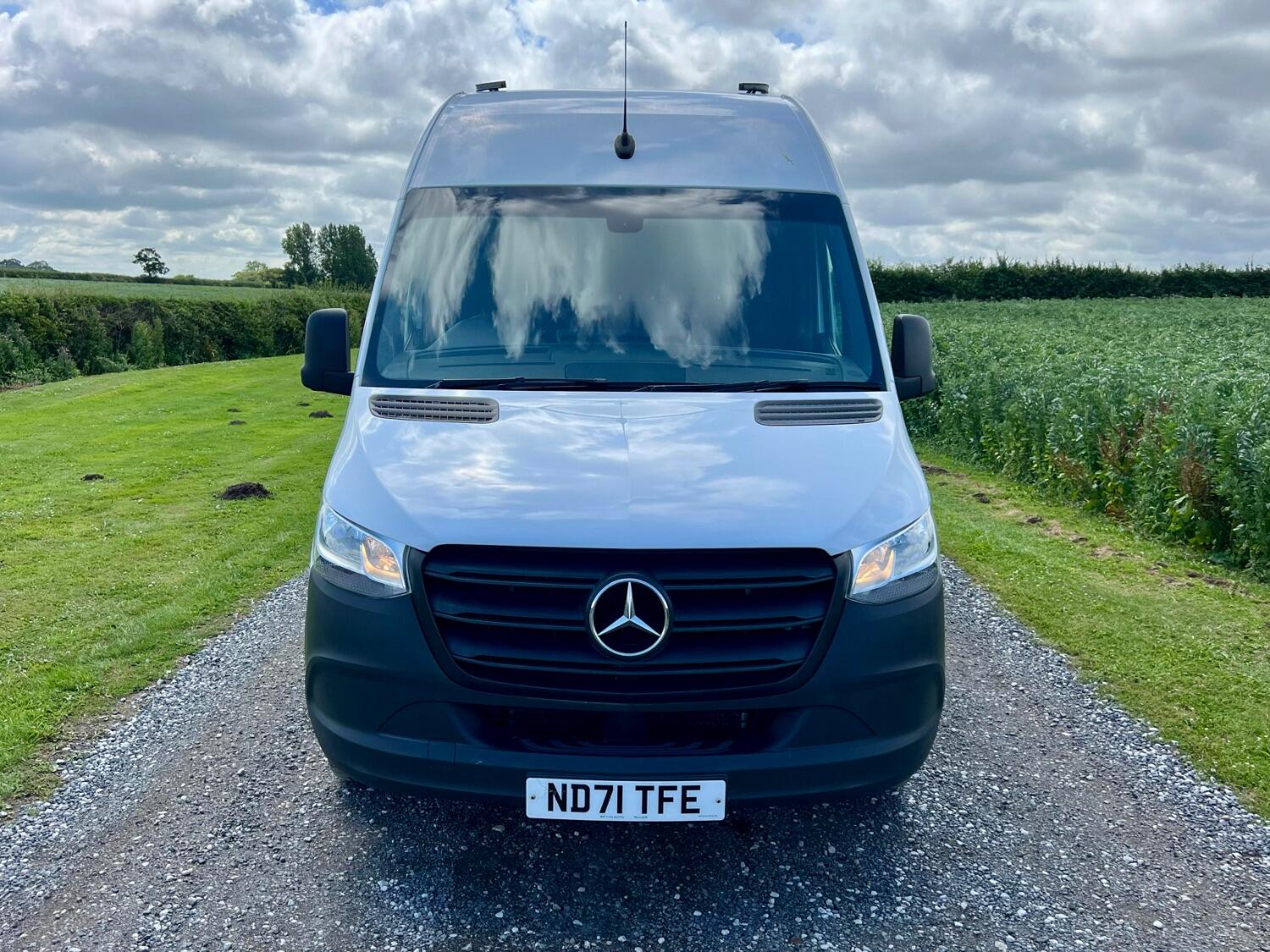 Mercedes Benz Sprinter