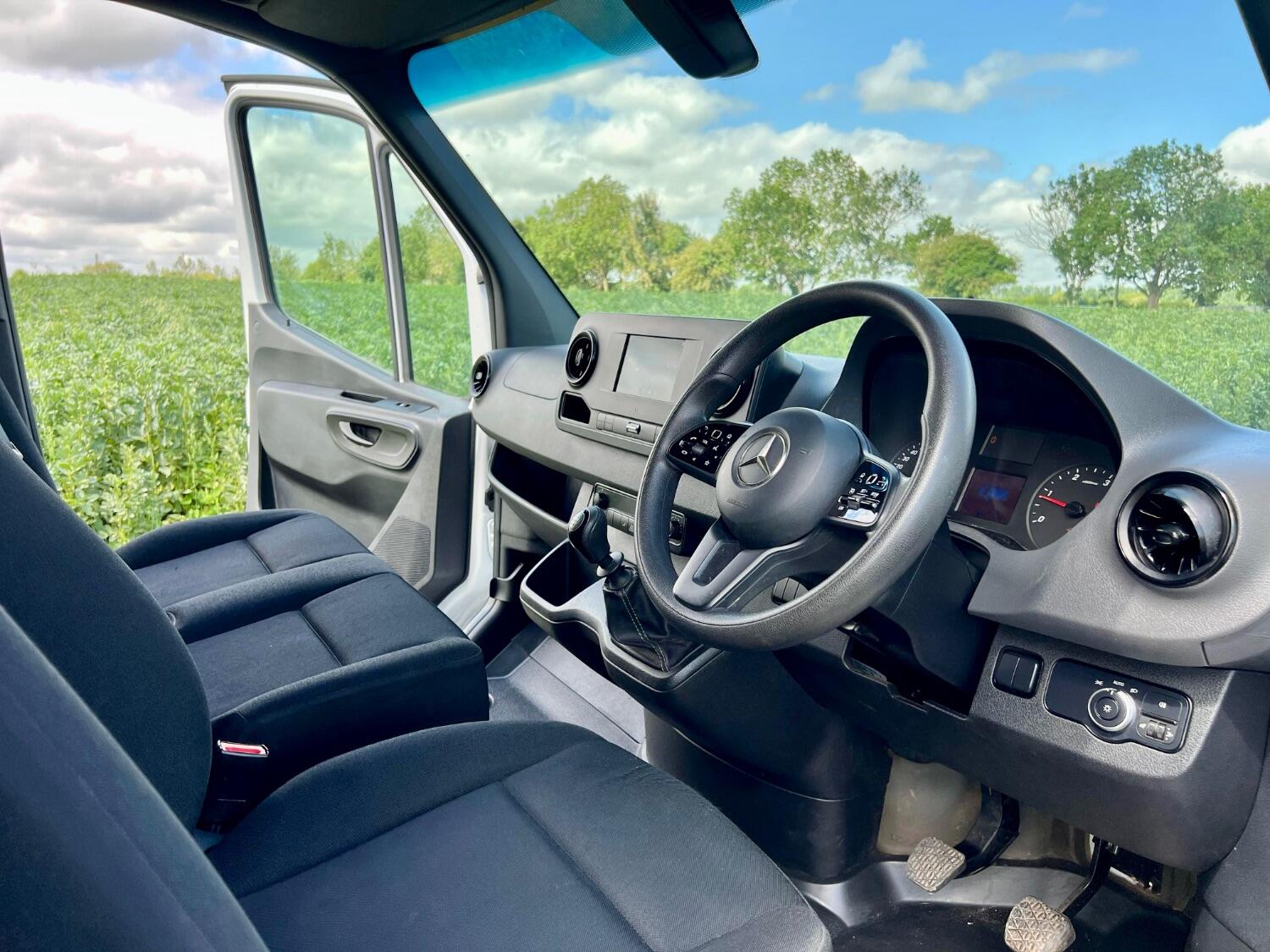 Mercedes Benz Sprinter