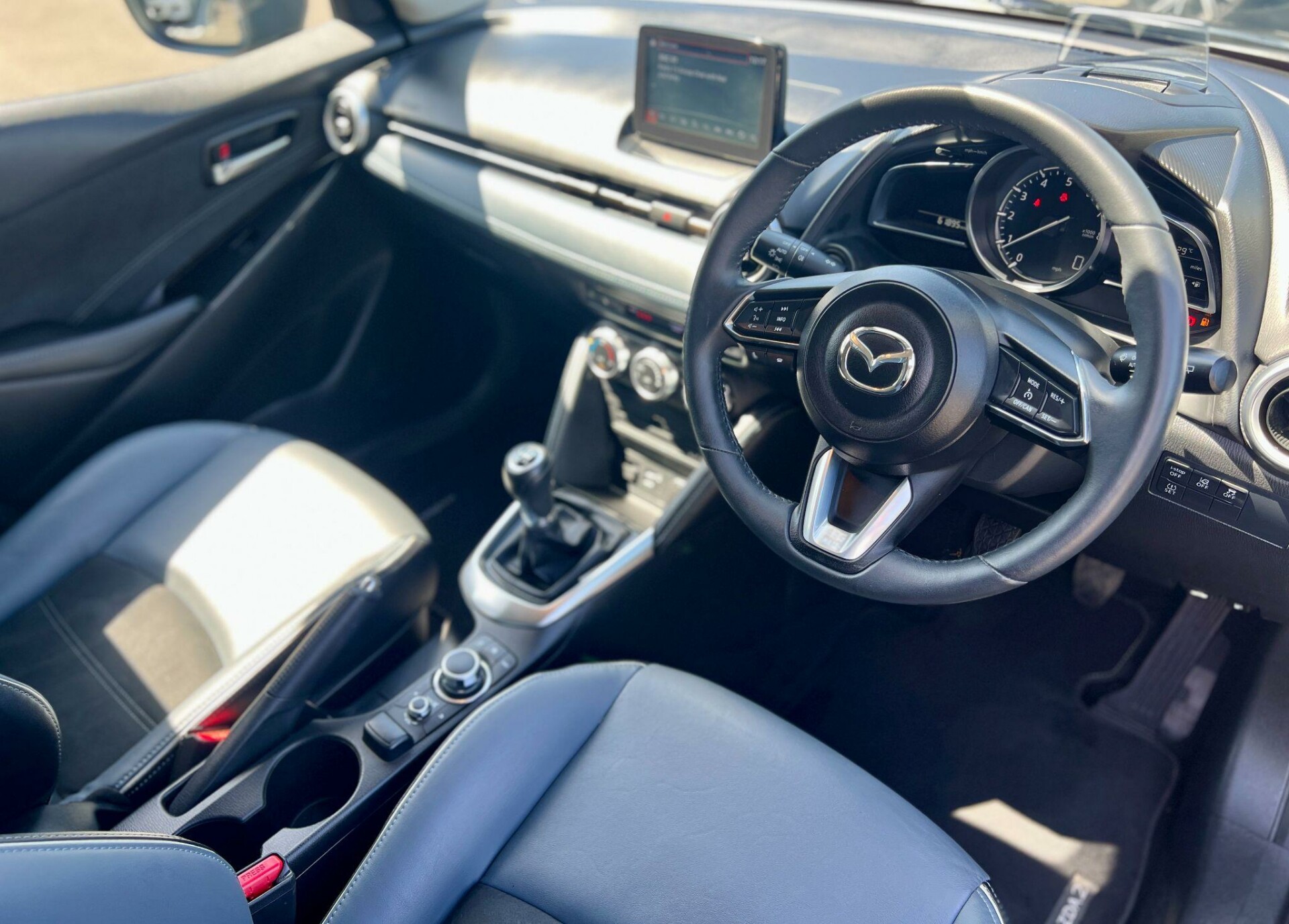 Mazda 2