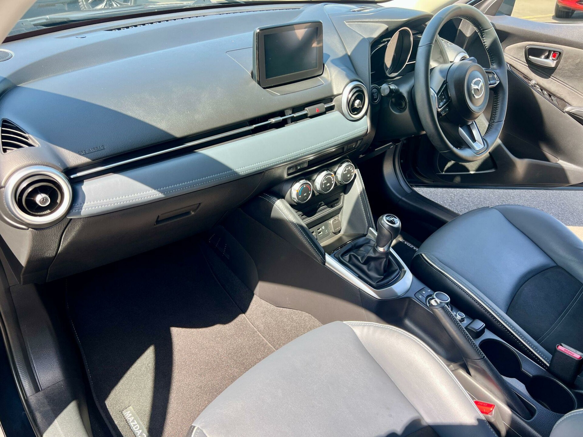 Mazda 2