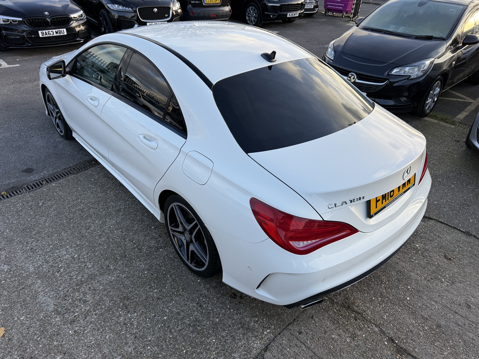 Mercedes Benz CLA