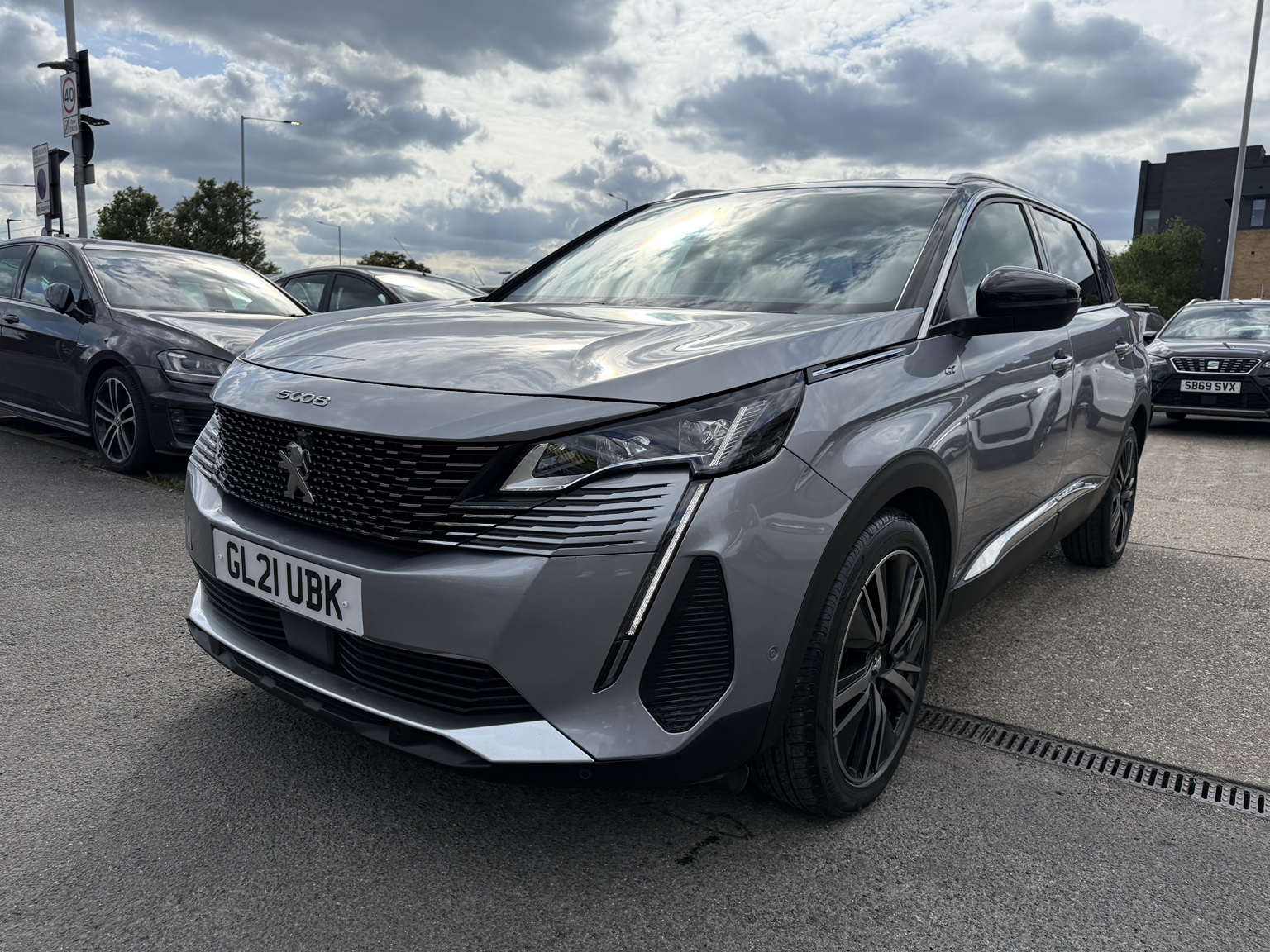 Peugeot 5008