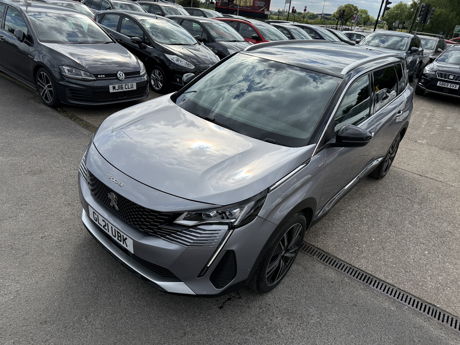 Peugeot 5008